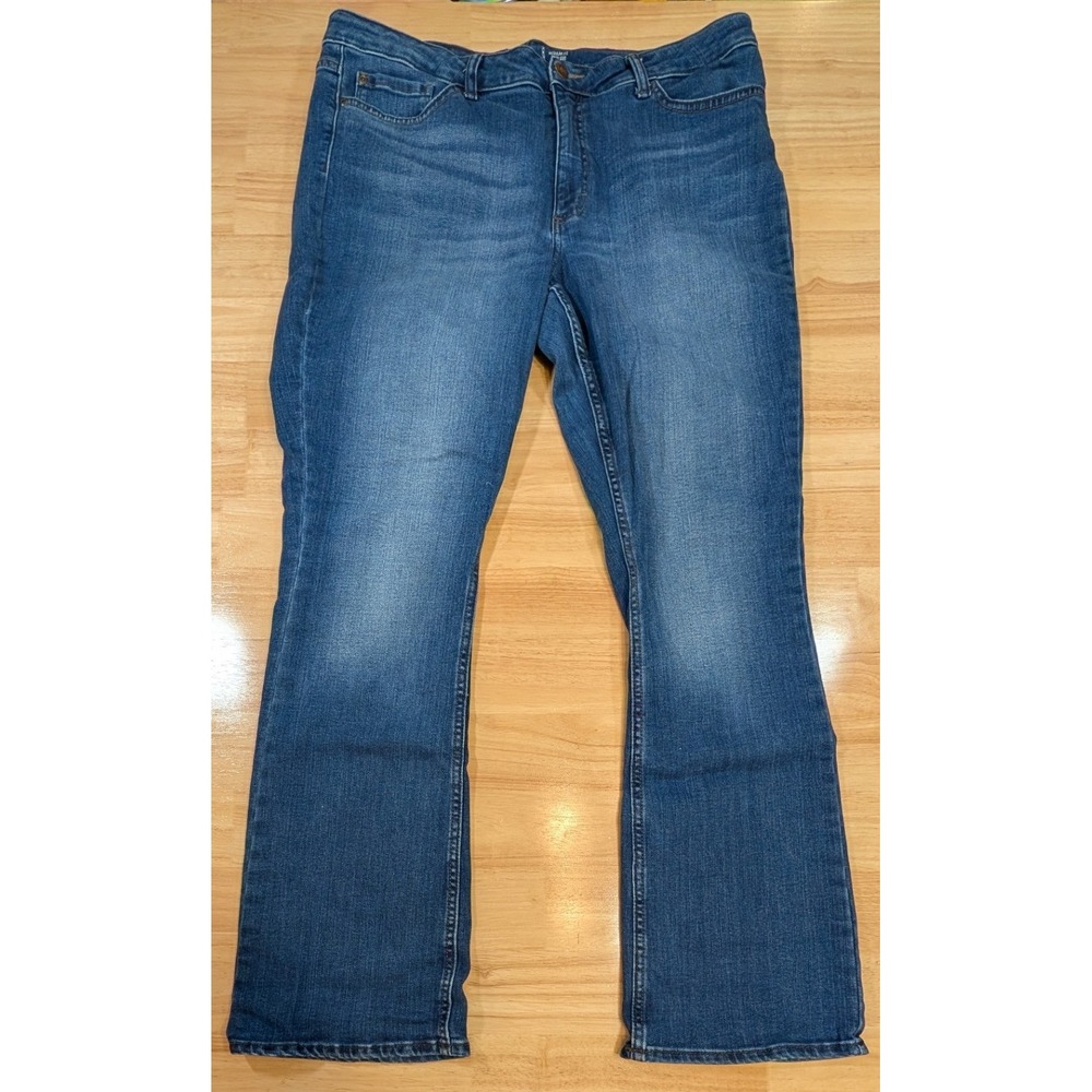 Lee Regular Fit Bootcut Mid Rise Blue Jeans 18L Stretch Denim 1CMBEW7